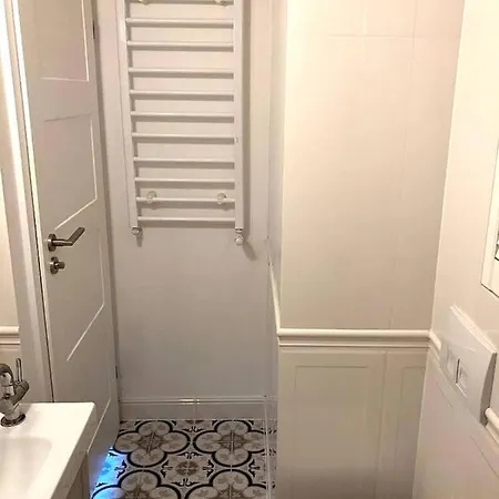 Cute In The City Center , 2-beds , Wi-fi - By Hik Appartement Warschau